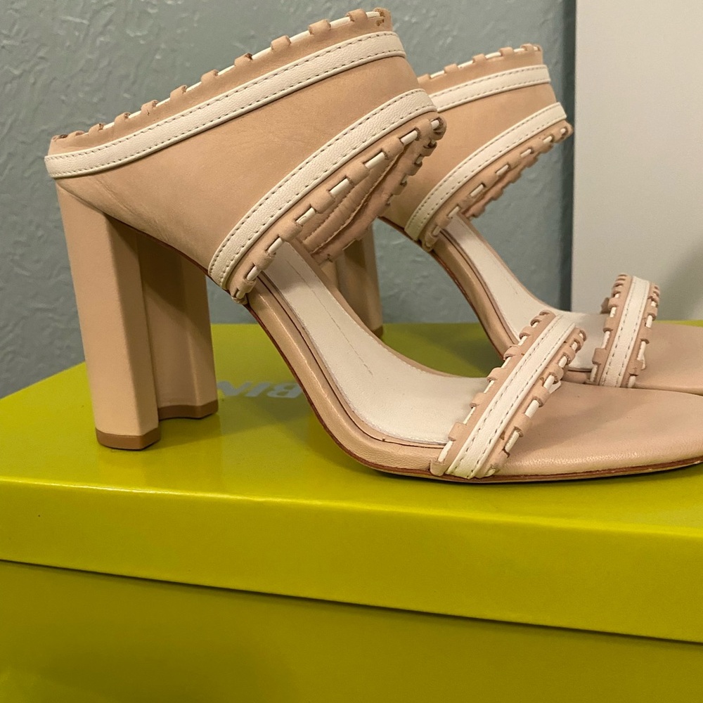 Antonio Melani heels